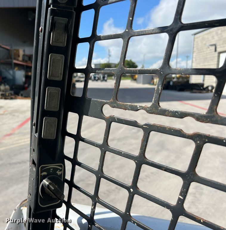 image for item EJ3030 2014 Bobcat S650 skid steer loader