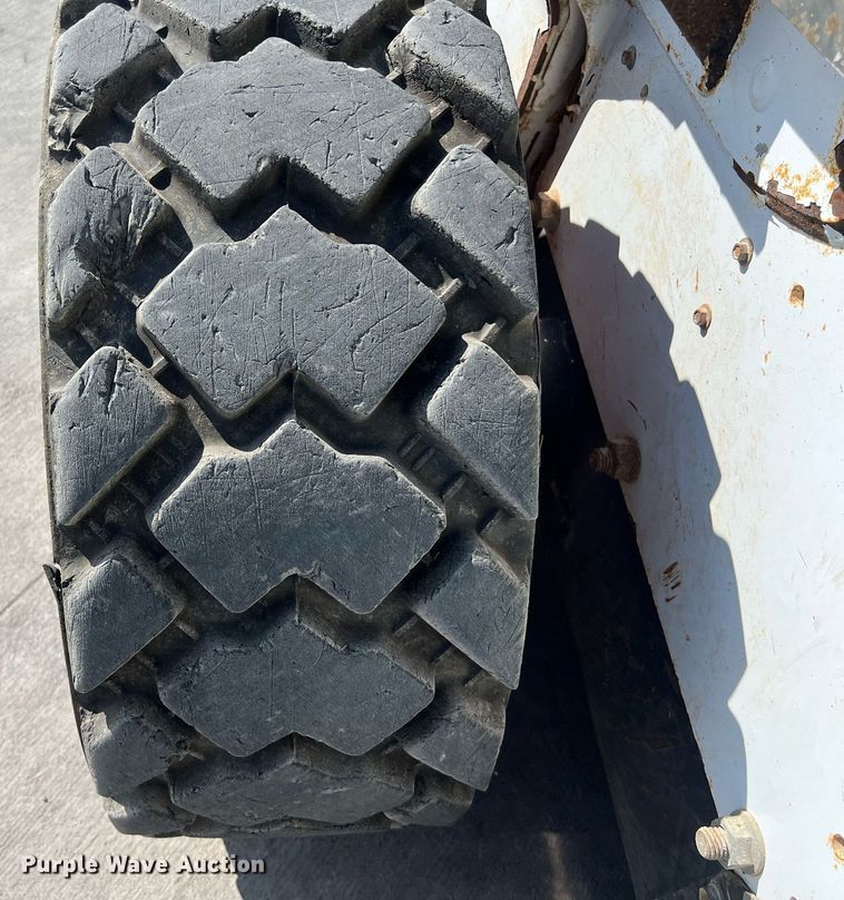 image for item EJ3030 2014 Bobcat S650 skid steer loader