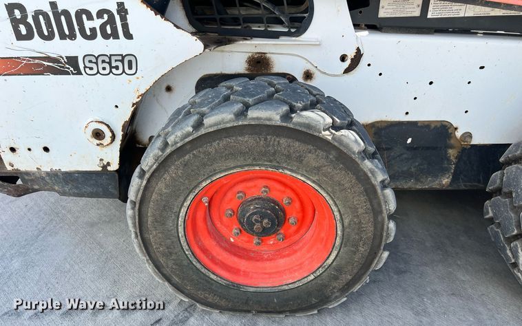 image for item EJ3030 2014 Bobcat S650 skid steer loader