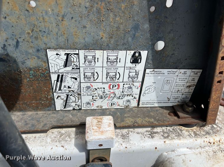 image for item EJ3031 1995 Bobcat 753 skid steer loader