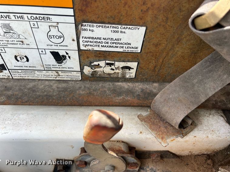 image for item EJ3031 1995 Bobcat 753 skid steer loader