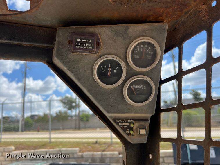 image for item EJ3031 1995 Bobcat 753 skid steer loader