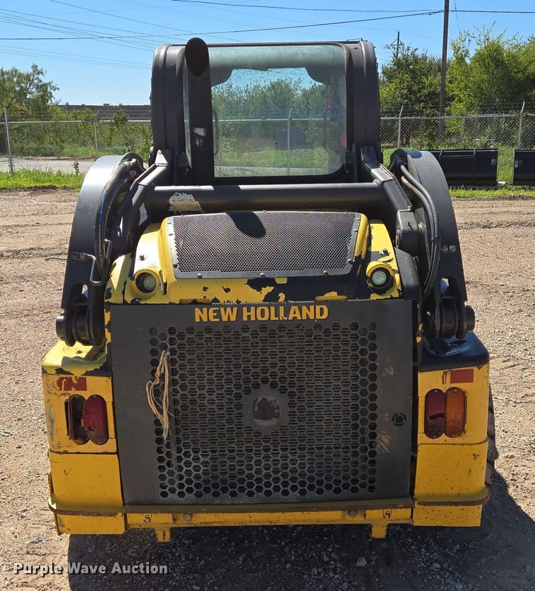 image for item EJ3061 2012 New Holland L218 skid steer loader