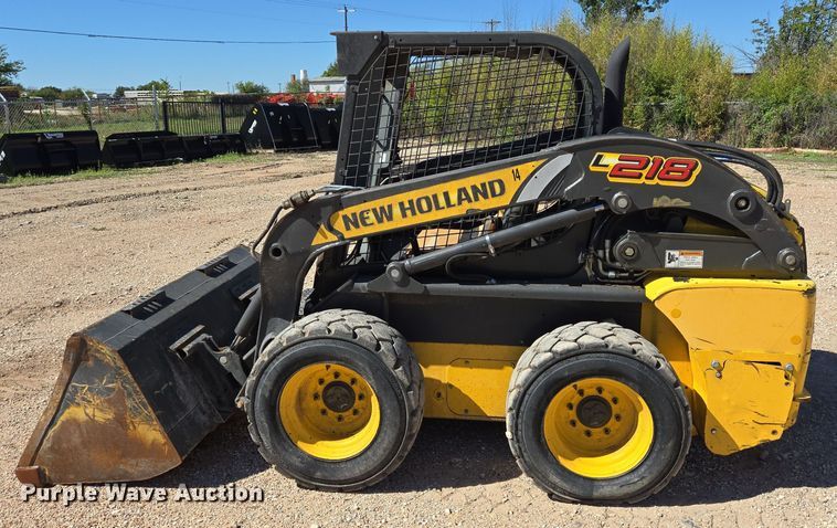 image for item EJ3061 2012 New Holland L218 skid steer loader