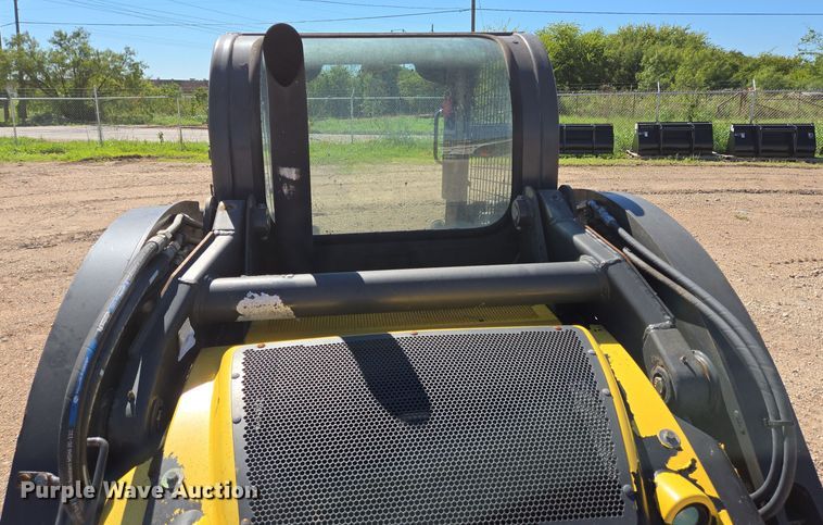 image for item EJ3061 2012 New Holland L218 skid steer loader