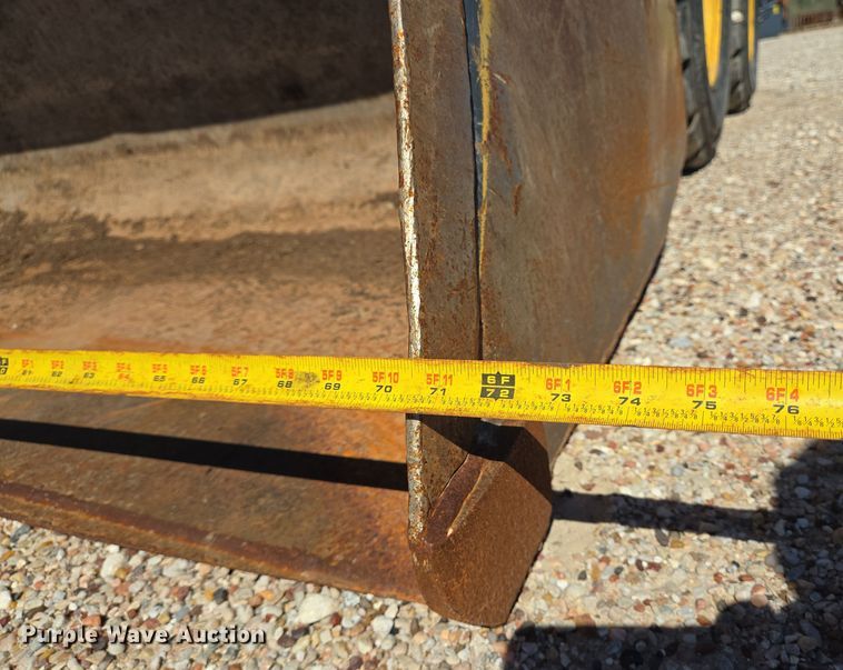 image for item EJ3061 2012 New Holland L218 skid steer loader