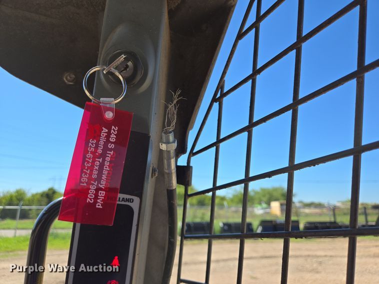 image for item EJ3061 2012 New Holland L218 skid steer loader