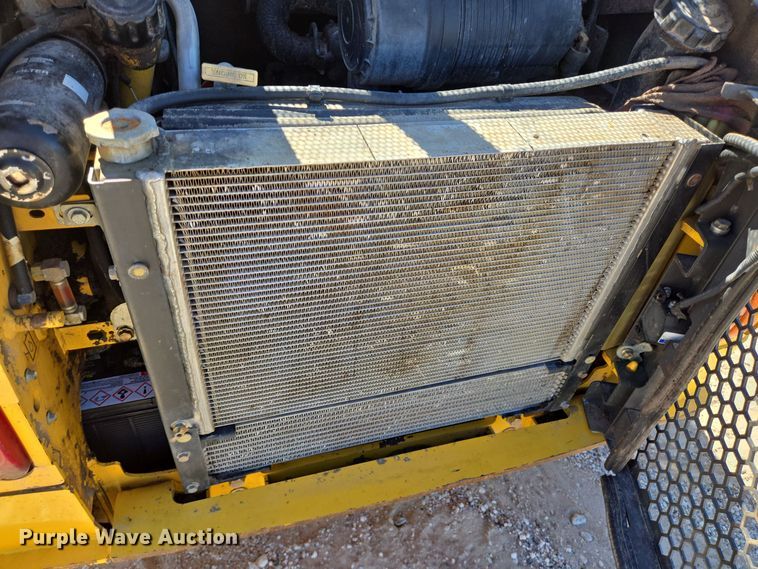 image for item EJ3061 2012 New Holland L218 skid steer loader