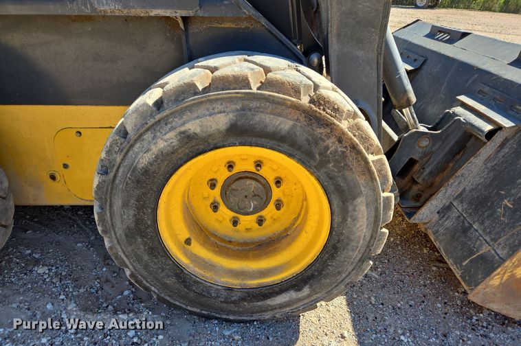 image for item EJ3061 2012 New Holland L218 skid steer loader