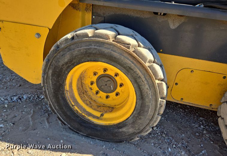 image for item EJ3061 2012 New Holland L218 skid steer loader