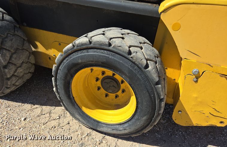 image for item EJ3061 2012 New Holland L218 skid steer loader