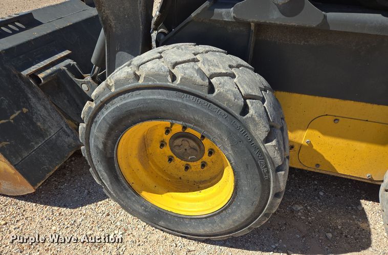 image for item EJ3061 2012 New Holland L218 skid steer loader