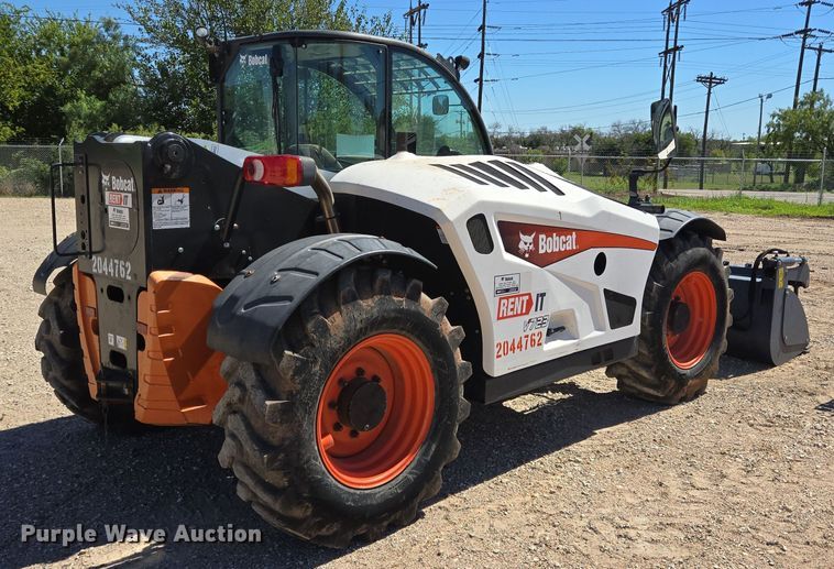 image for item EJ3063 2018 Bobcat V723 telehandler