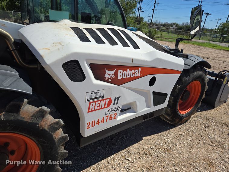 image for item EJ3063 2018 Bobcat V723 telehandler