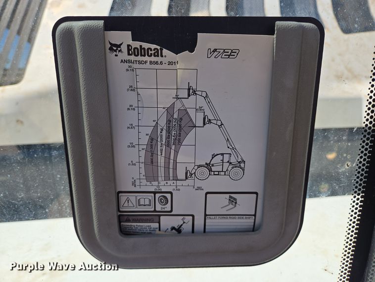 image for item EJ3063 2018 Bobcat V723 telehandler