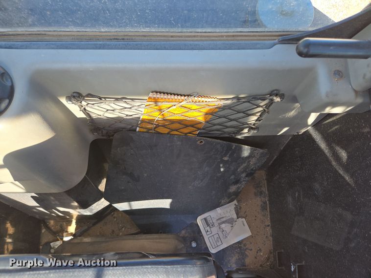 image for item EJ3063 2018 Bobcat V723 telehandler