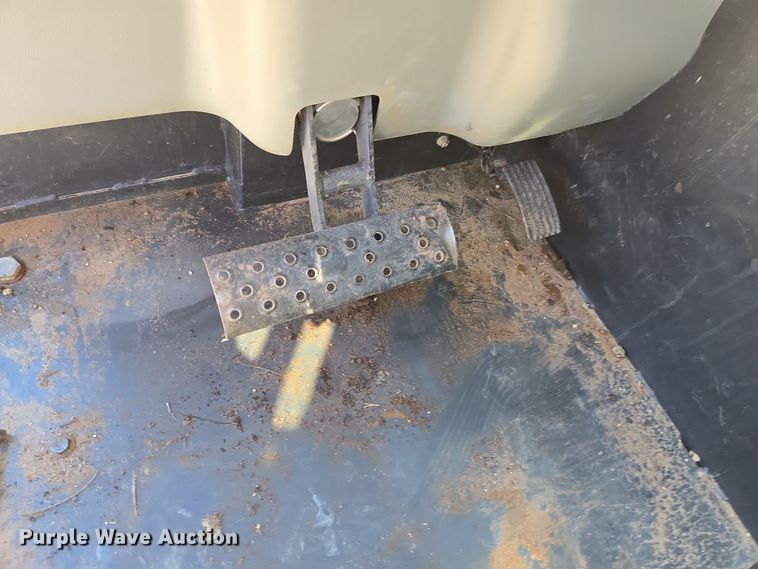 image for item EJ3063 2018 Bobcat V723 telehandler