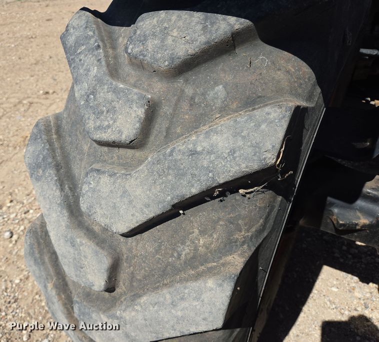 image for item EJ3063 2018 Bobcat V723 telehandler