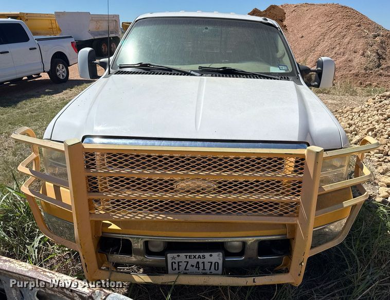 image for item EJ3077 2006 Ford F250 Crew Cab pickup truck