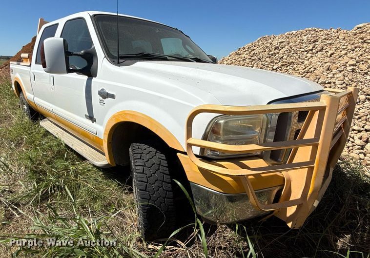 image for item EJ3077 2006 Ford F250 Crew Cab pickup truck