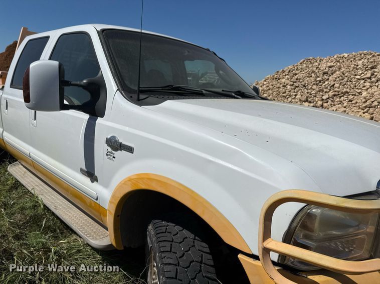 image for item EJ3077 2006 Ford F250 Crew Cab pickup truck