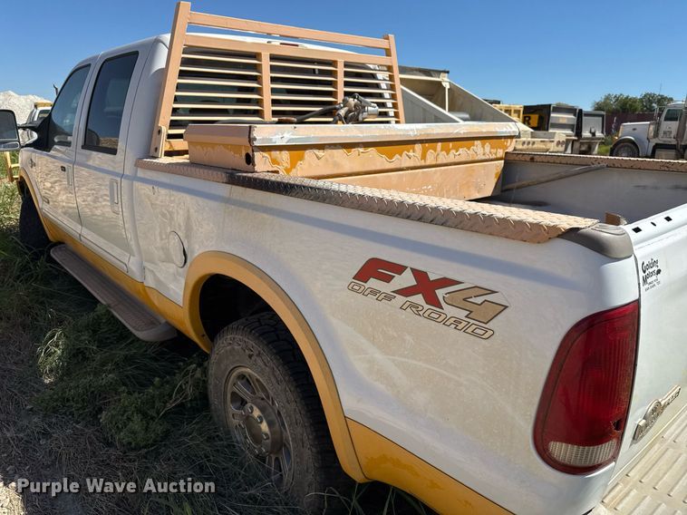 image for item EJ3077 2006 Ford F250 Crew Cab pickup truck