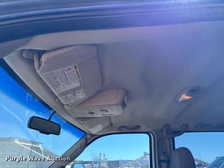 image for item EJ3077 2006 Ford F250 Crew Cab pickup truck