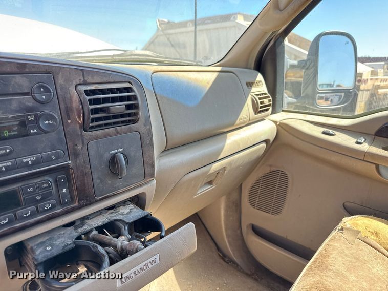 image for item EJ3077 2006 Ford F250 Crew Cab pickup truck