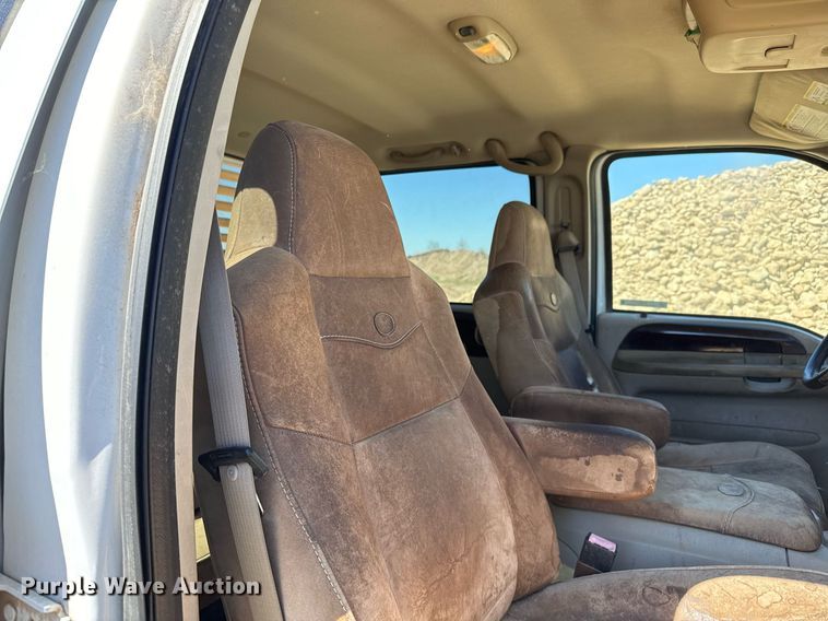 image for item EJ3077 2006 Ford F250 Crew Cab pickup truck