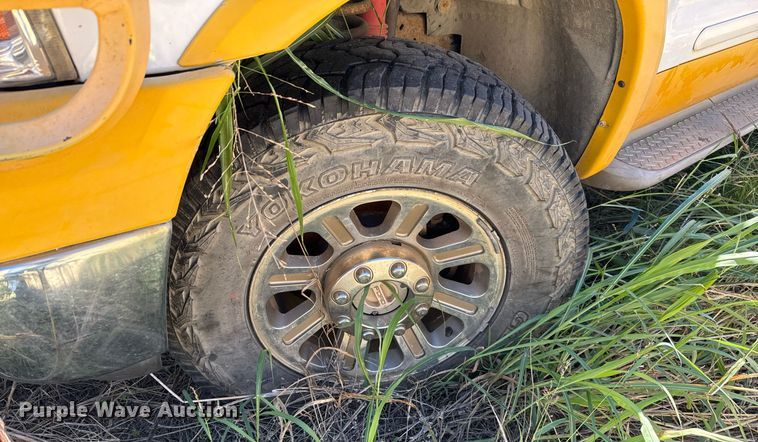 image for item EJ3077 2006 Ford F250 Crew Cab pickup truck