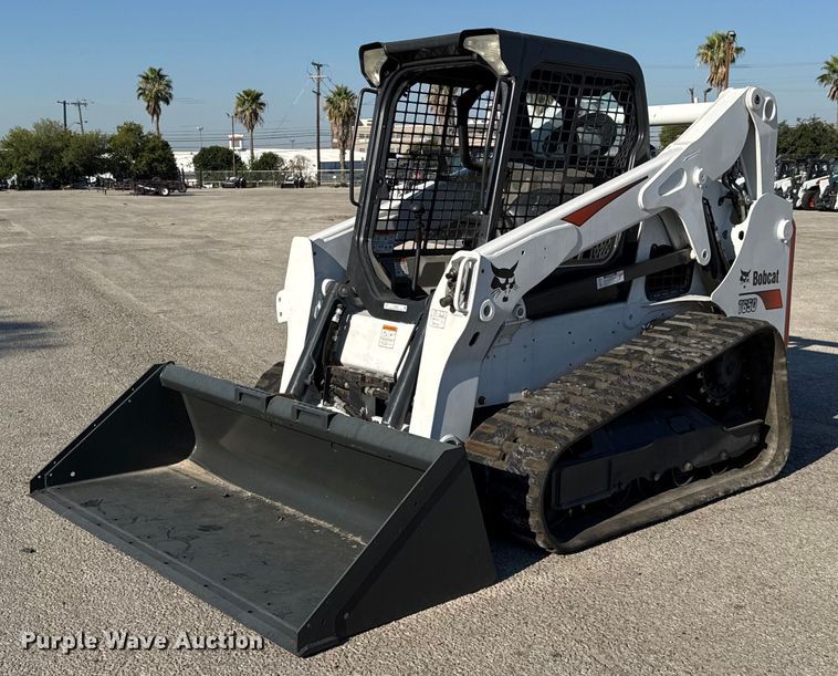 image for item EJ3093 2017 Bobcat T650 tracked skid steer loader