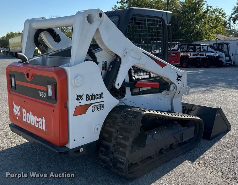 image for item EJ3093 2017 Bobcat T650 tracked skid steer loader