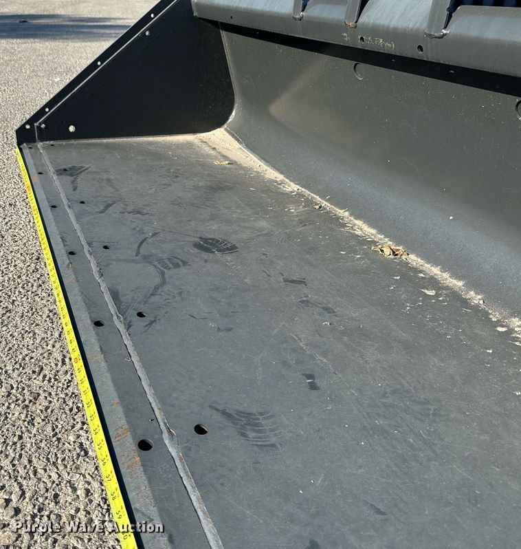 image for item EJ3093 2017 Bobcat T650 tracked skid steer loader