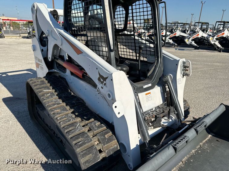 image for item EJ3093 2017 Bobcat T650 tracked skid steer loader