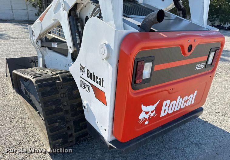 image for item EJ3093 2017 Bobcat T650 tracked skid steer loader