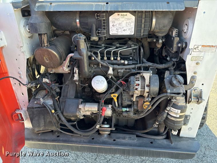 image for item EJ3093 2017 Bobcat T650 tracked skid steer loader