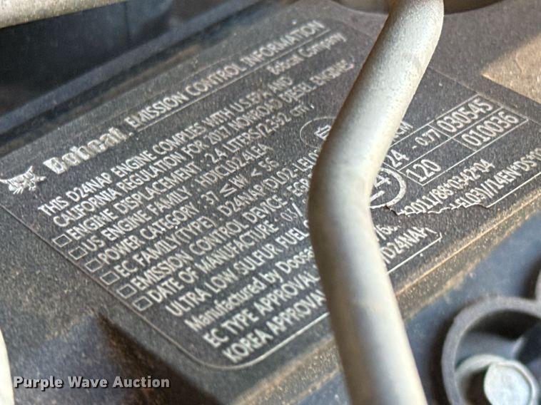 image for item EJ3093 2017 Bobcat T650 tracked skid steer loader