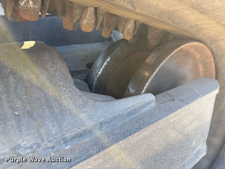 image for item EJ3093 2017 Bobcat T650 tracked skid steer loader