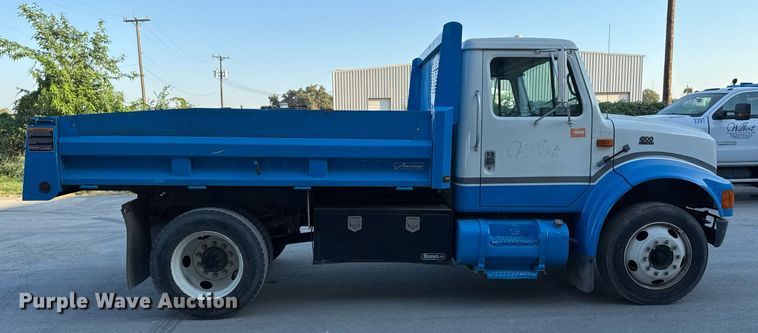 image for item EJ3094 2000 International  4700 dump truck