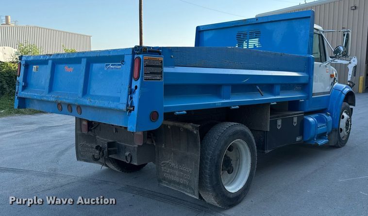 image for item EJ3094 2000 International  4700 dump truck