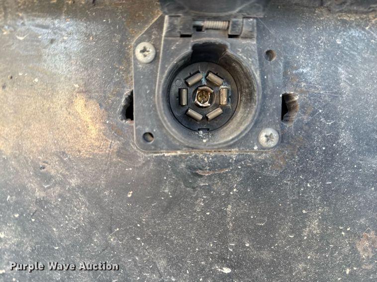 image for item EJ3094 2000 International  4700 dump truck