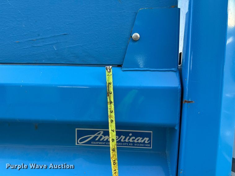 image for item EJ3094 2000 International  4700 dump truck