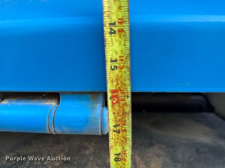 image for item EJ3094 2000 International  4700 dump truck