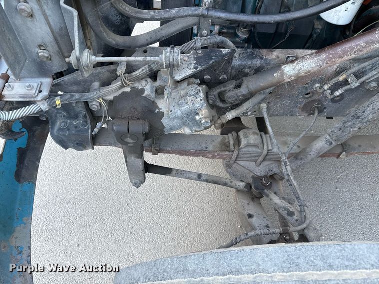 image for item EJ3094 2000 International  4700 dump truck