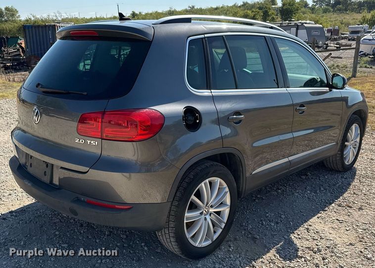 image for item EJ3100 2013 Volkswagen Tiguan SUV