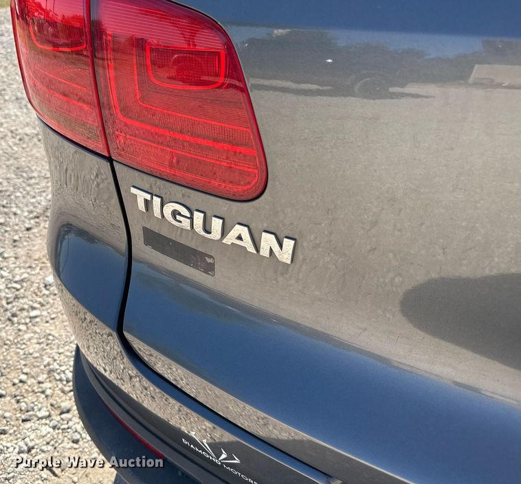 image for item EJ3100 2013 Volkswagen Tiguan SUV