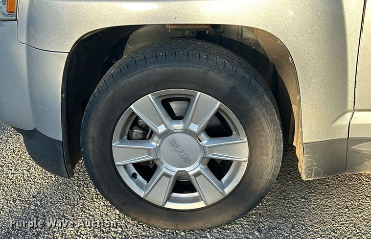 image for item EJ4865 2012 GMC  Terrain  SUV
