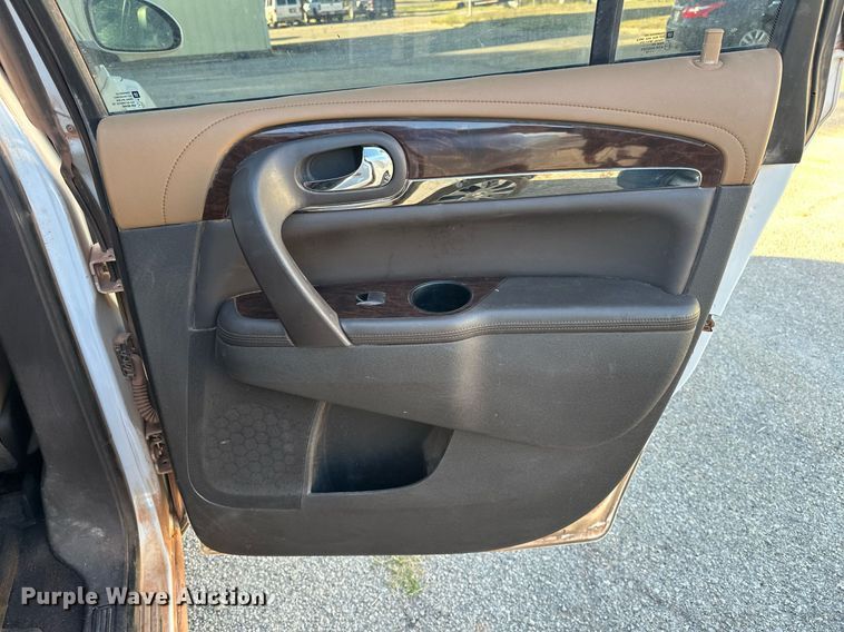 image for item EJ4866 2017 Buick Enclave SUV