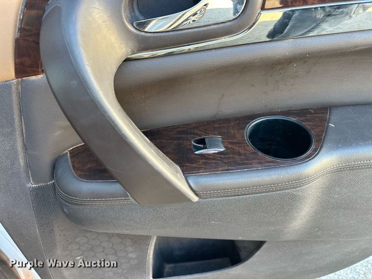 image for item EJ4866 2017 Buick Enclave SUV