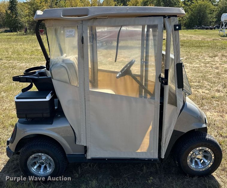 image for item EJ4870 2009 EZ-GO RXV golf cart